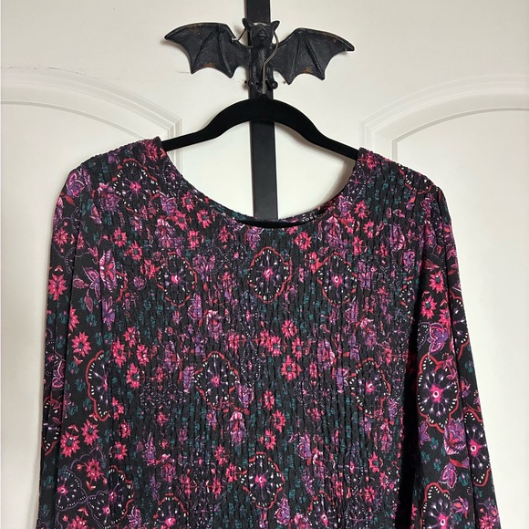 Torrid Smocked Blouse with Puff Sleeves Floral Pattern Stretch NWT 3X - Picture 4 of 12